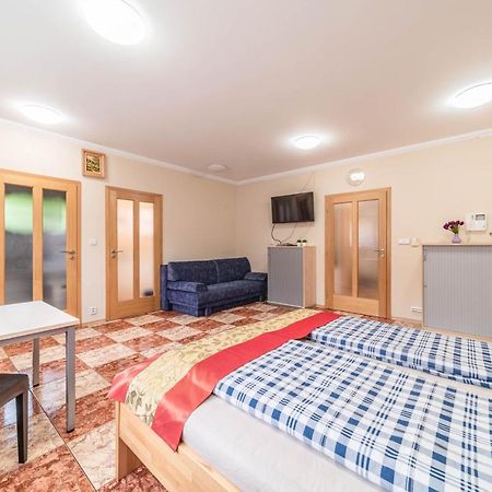 Apartman Blizko Centra Prahy براغ المظهر الخارجي الصورة