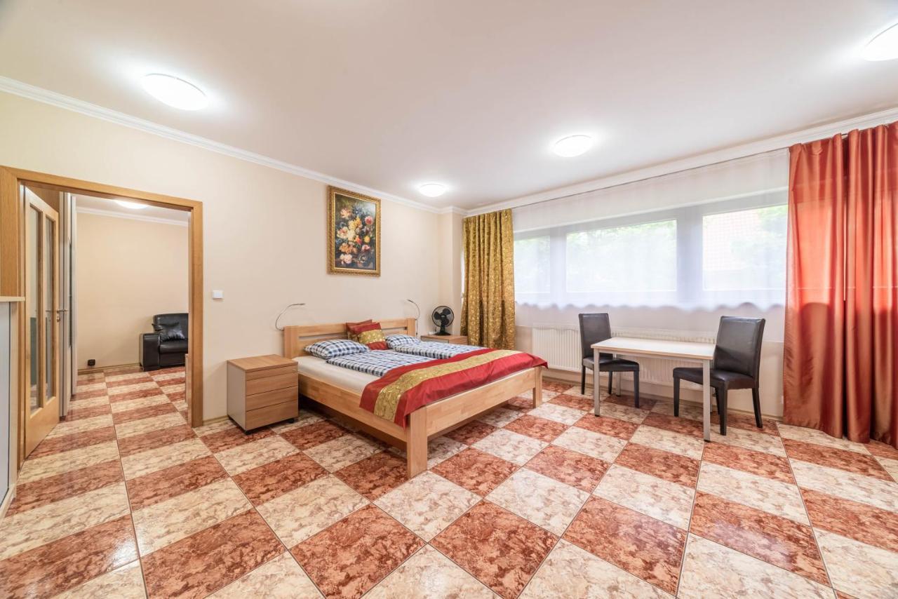 Apartman Blizko Centra Prahy براغ المظهر الخارجي الصورة