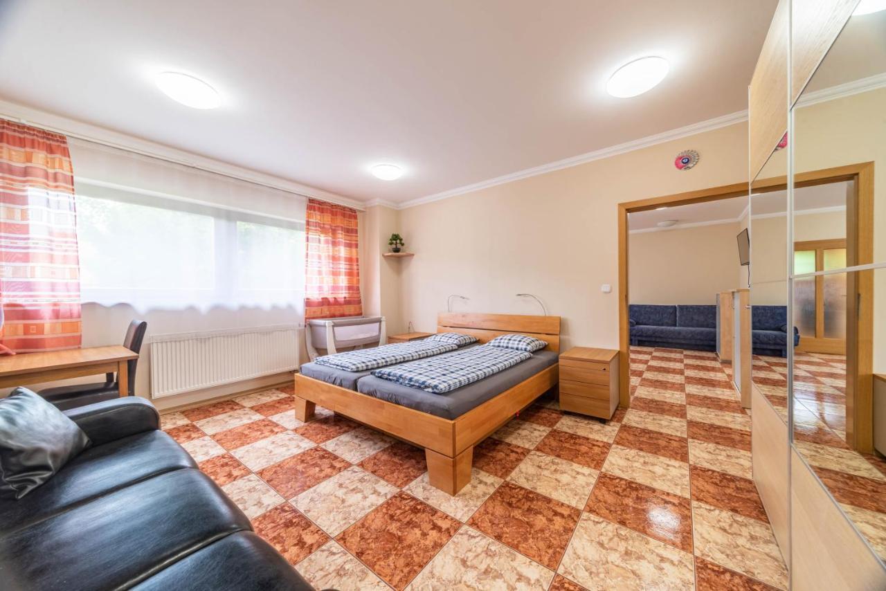 Apartman Blizko Centra Prahy براغ المظهر الخارجي الصورة